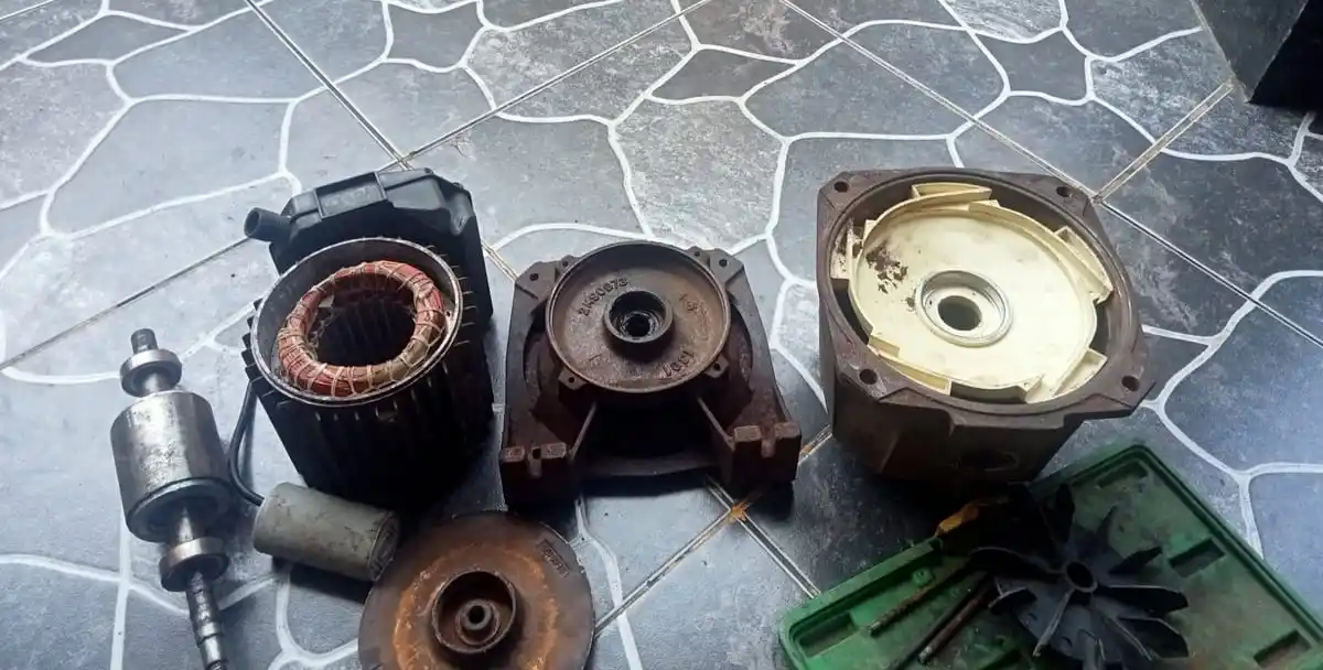 Melayani perbaikan pompa air panggilan