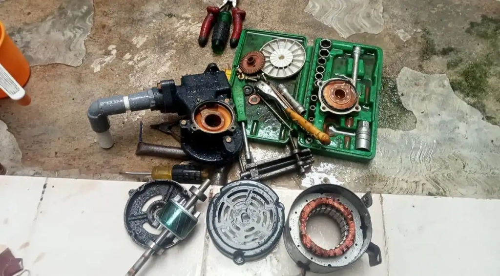 Santoso Teknik melayani service pompa air panggilan